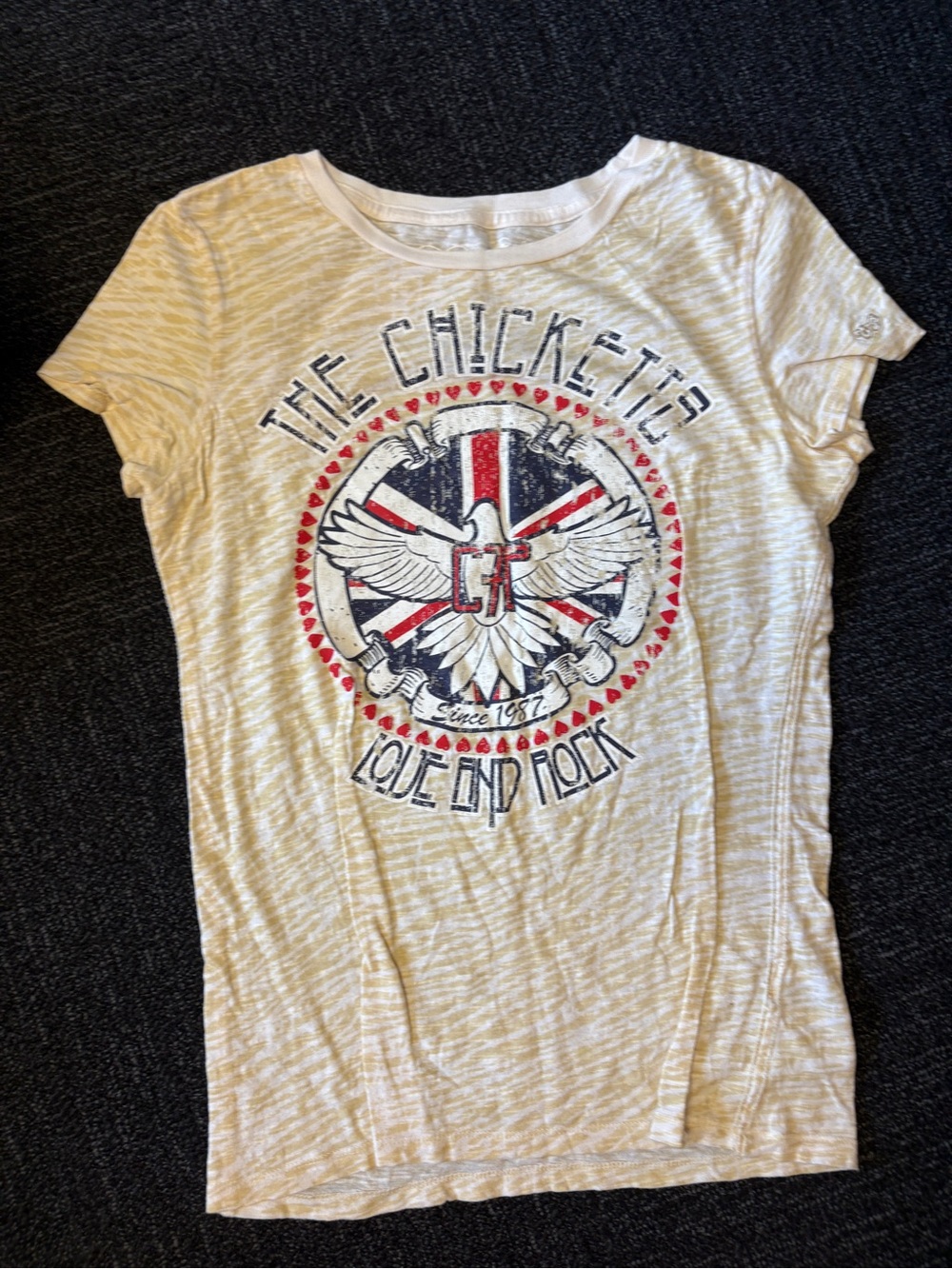 Chip & Pepper Ivory Graphic Tee with Red & Navy Crest